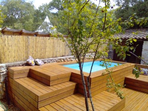 Glamping at Séraphin's (Glamping at Seraphin's) in Navacelles