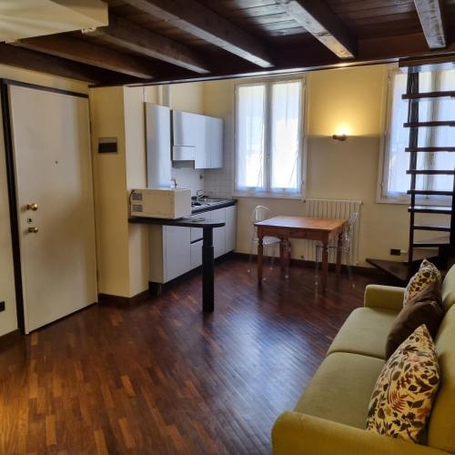 Business Apartment image 2