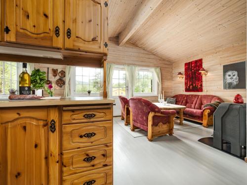 Holiday Home Solbakken by Interhome in Hellevik