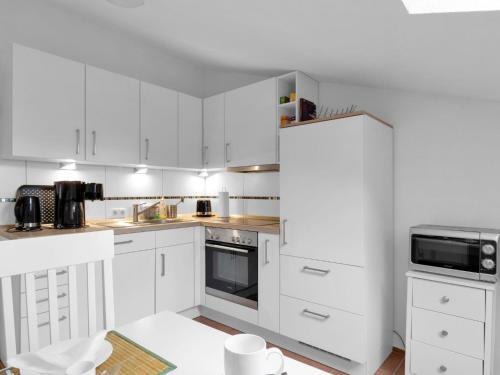 Apartment Sturm by Interhome in วาร์เวรอร์ท