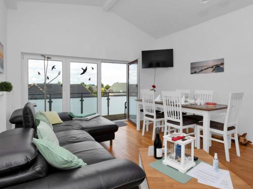 Apartment Sturm by Interhome in วาร์เวรอร์ท