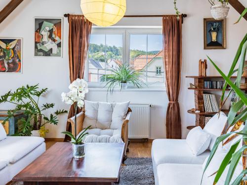 Holiday Home Řevnice by Interhome (Holiday Home Revnice by Interhome) in 熱夫尼采
