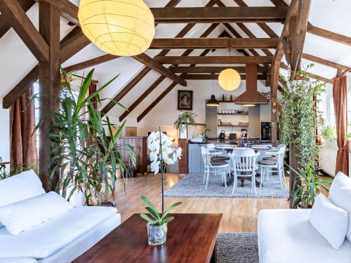 Holiday Home Řevnice by Interhome (Holiday Home Revnice by Interhome) in 熱夫尼采