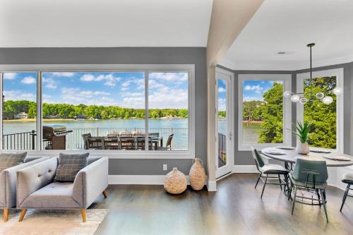 Pathway Bay in Mooresville, USA