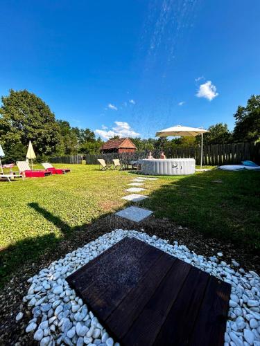 Peldbaseins, Orastioara Retreat in Ludeștii De Jos
