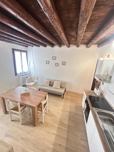 Wood 32 family -jvapartmentRovigo in 羅維戈