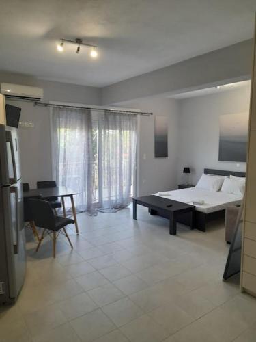 Ομορφο νεο στουντιο στην πολη της Ιτεας in 이타