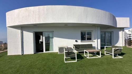 Long Beach Rental Apartments - image 2