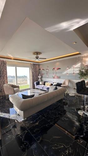 Long Beach Rental Apartments - image 6