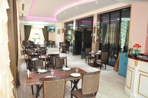 Deluxe Family Hotel in Ağsu