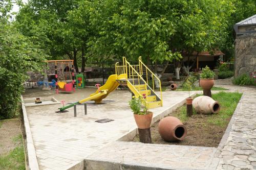 Rati's Oda in Aspindza