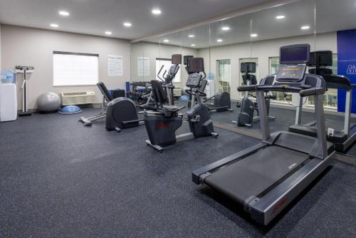 Holiday Inn Express Hotel & Suites Center Township by IHG in Monaca, USA