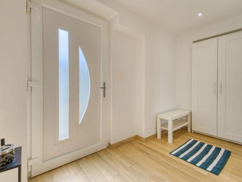 Apartment Erin by Interhome in Rukavac