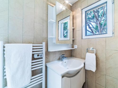 Apartment Les Marines-13 by Interhome Apartment Les Marines-13 by Interhome