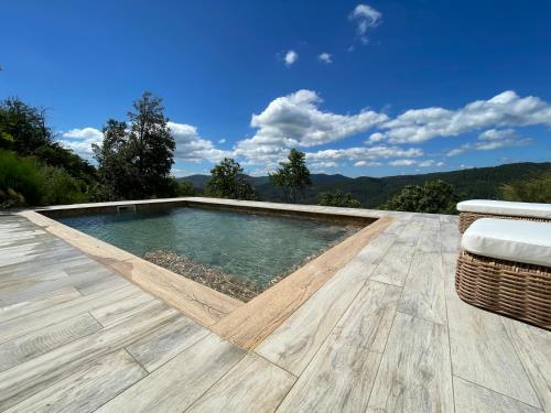 Le Belvédère Cévenol - Gîte en Cévennes (Suite Villa Eden du Belvedere Cevenol - Gite en Cevennes au calme absolu et vue panoramique - Piscin) in แซ็ง-มาร์แต็ง-เดอ-บูโบ