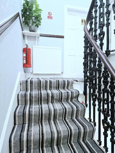 Dalry Guesthouse - image 8