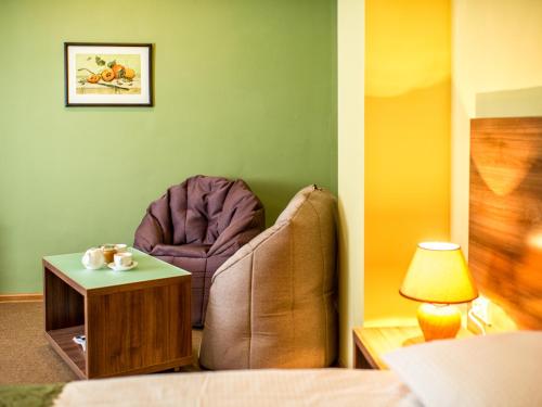 Lviv Central Jam Hotel - image 8