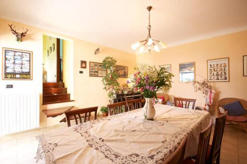 Koplietošanas atpūtas telpa ar TV, Abruzzo Segreto in Navelli