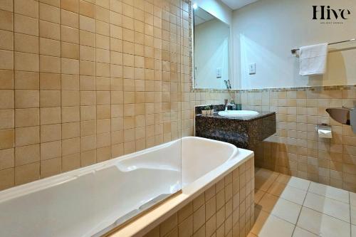 3 Bed in JBR with Sea Views - image 9