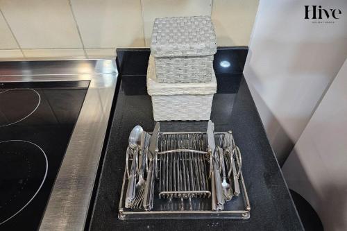 3 Bed in JBR with Sea Views - image 7