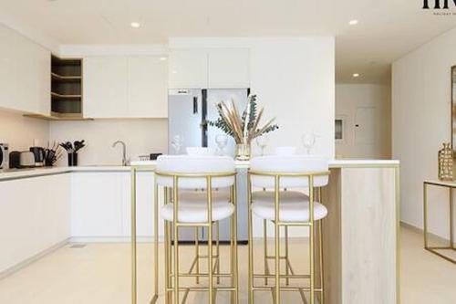Stunning 2 Bed in Downtown Views - main image