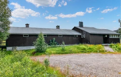 . Cozy Apartment In Tjørhom With House Sea View