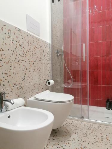 One-Bedroom Standard Apartment image 10