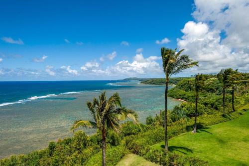 Sealodge E10-oceanfront and updated top floor perfect for honeymoon - image 6