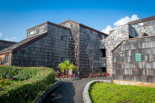 Sealodge E10-oceanfront and updated top floor perfect for honeymoon - image 12
