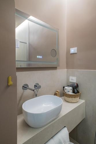 163 BOUTIQUE HOTEL - image 14