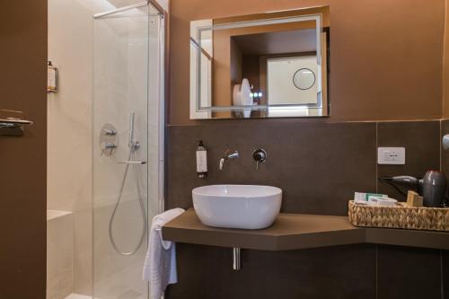 163 BOUTIQUE HOTEL – Rome