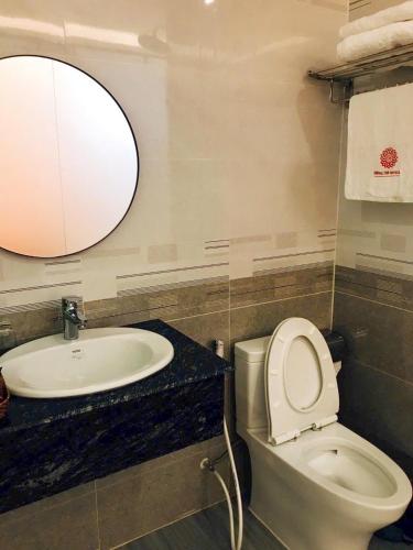 Large Single Room room in Hùng Thi Hotel