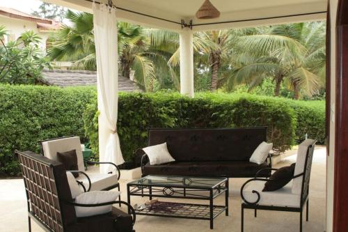 Warang plage villa in Ouoran