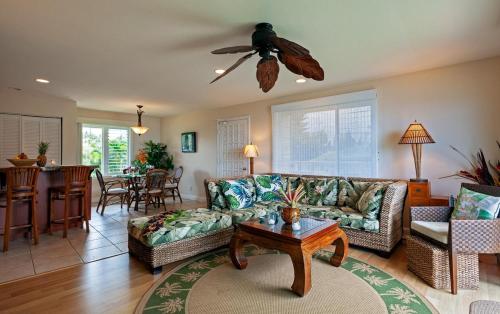 Alii Kai 5301-oceanfront views from every window prime top floor corner! - image 13