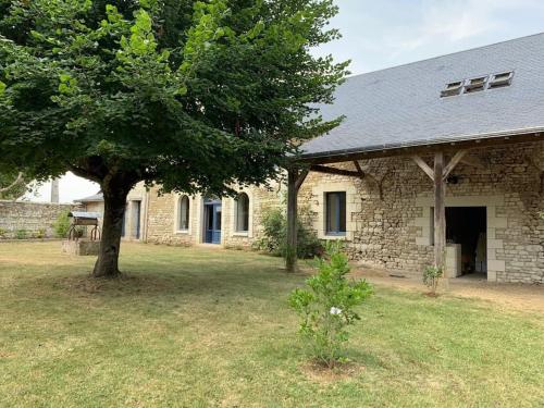 Charmante maison en Touraine, entre champs et châteaux (Charmante maison en Touraine, entre champs et chateaux) in Razines