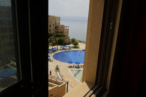 Apartment Samarah Resort D44 at DeadSea, Sea & Pool view in 소야이마