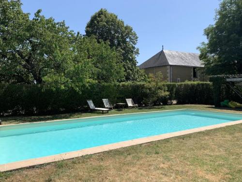 Charmante maison en Touraine, entre champs et châteaux (Charmante maison en Touraine, entre champs et chateaux) in Razines