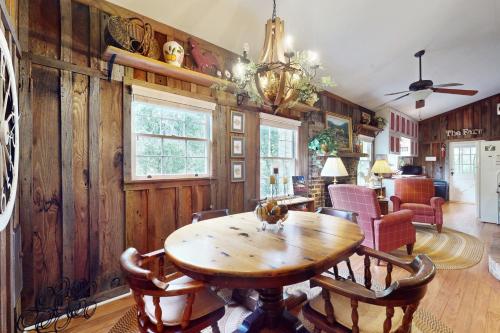 Dreamy Farmhouse in 米斯河(NC)