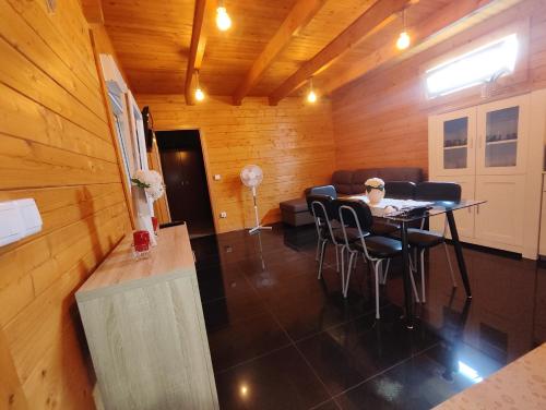 주방, Mondalva Guesthouse in 코임브라 시티 센터