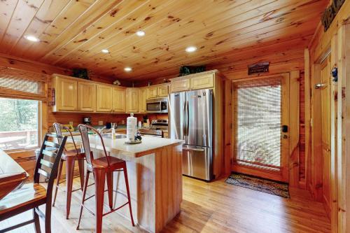 Coppertop Cabin in Maggie Valley, USA