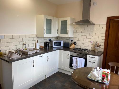 Seadmed, Station House Holiday Cottages, Exclusively For Grown Ups, Thornton Dale in Thornton Dale