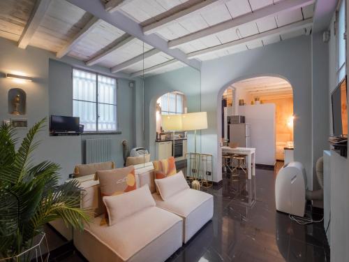 Xenia Apartments - Central studio apartment in Duomo 2