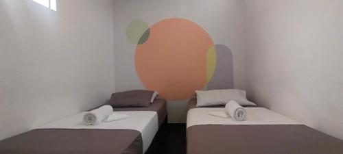 Queen Room with Shared Bathroom image 5