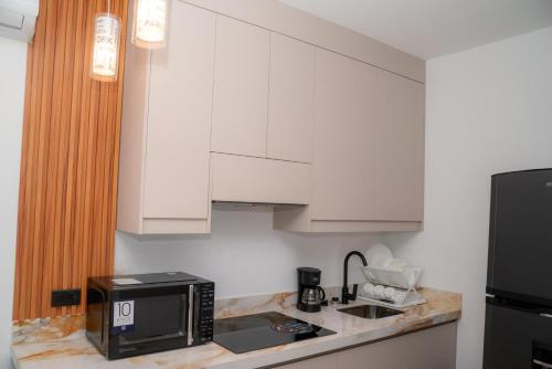 Manta Surf Hotel in مانتا