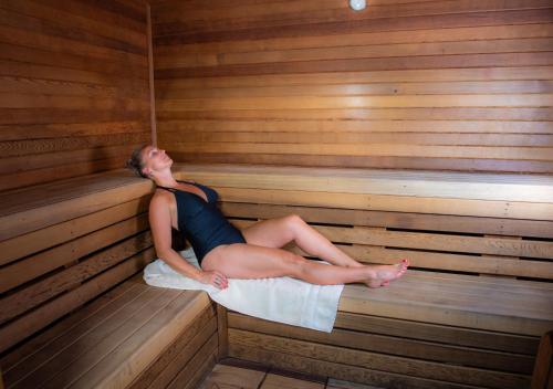 桑拿, Glenwood Hot Springs Resort in 格倫伍德斯普林斯(CO)