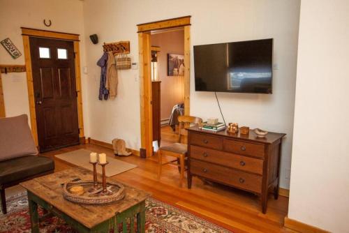 West Clark Getaway in Livingston, USA