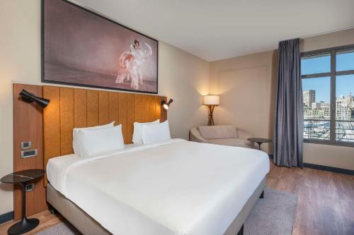 Radisson Blu Hotel Marseille Vieux Port - image 10