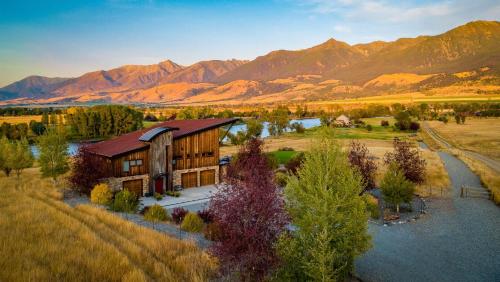 Yellowstone Beach Club in Pray, USA