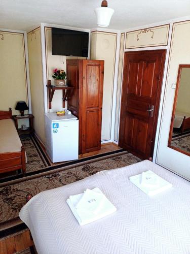 Guest Rooms Dona - image 10