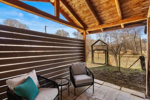 River Island Retreat in Livingston, USA